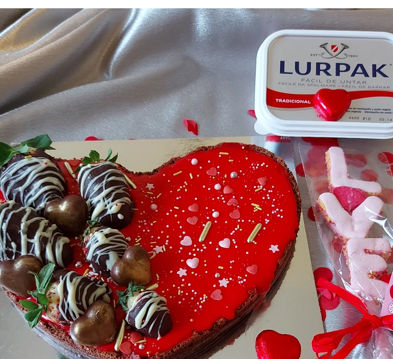 GTEAU MAGIQUE AU CHOCOLAT CON COBERTURA DE CORAZON........ IDEAL PARA CELEBRAR SAN VALENTIN
