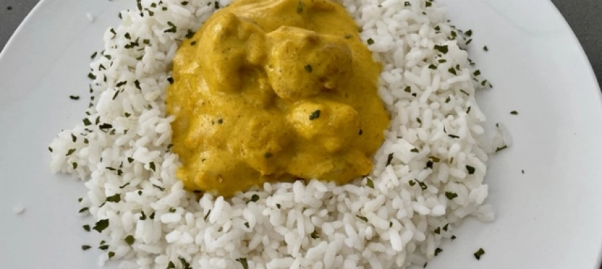 POLLO AL CURRY. (Con la base de sofrito 1)