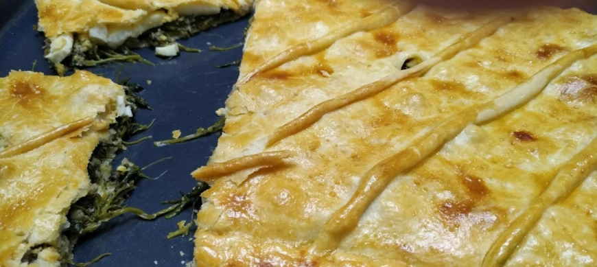 Coca mix de tomate y espinacas