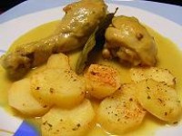 POLLO CON SALSA DE CHAMPIÑONES