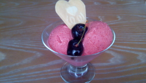 HELADO DE CEREZAS Y FRESAS CON Thermomix®